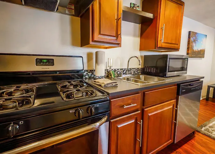 1 Bed - Amazing Location 1 Block To Carson St Pittsburgh